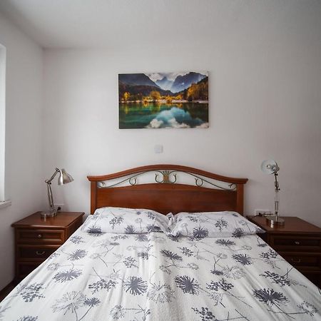 Cozy Nest In The Heart Of Kranjska Gora Lägenhet Exteriör bild